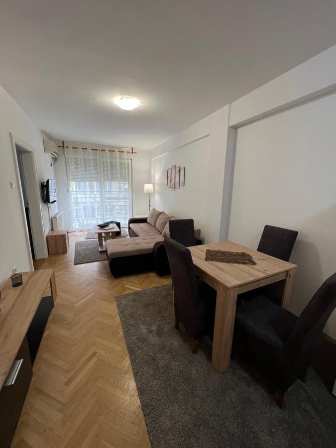 Apartment Dostojevski Novi Sad Ngoại thất bức ảnh